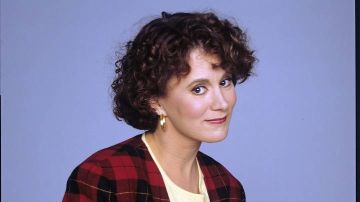 '90s sitcom icon is unrecognizable in rare outing ahead of major comeback
