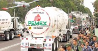 Ante desabasto, pipas de Sedena pasan a Pemex; sí hay gasolina, afirma Presidenta