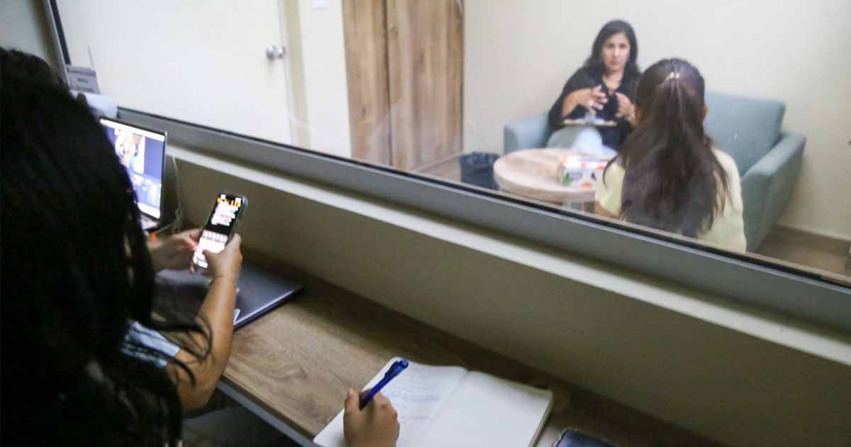 Psicóloga de la UDEP advierte: 'La salud mental no puede ser reemplazada por la inteligencia artificial'
