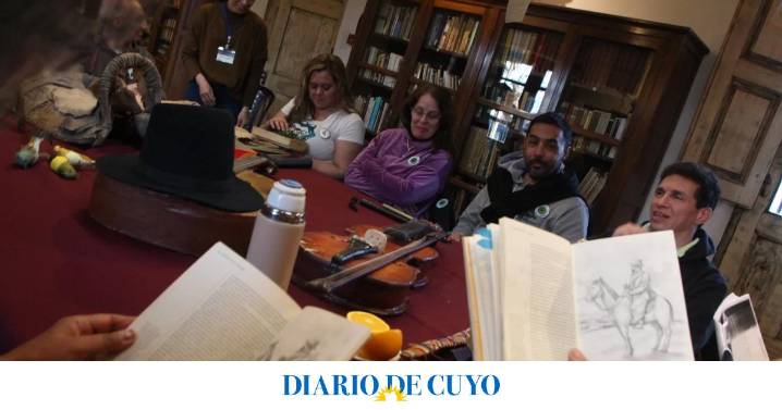 Un atrapante club de lectura para personas ciegas y con baja visión