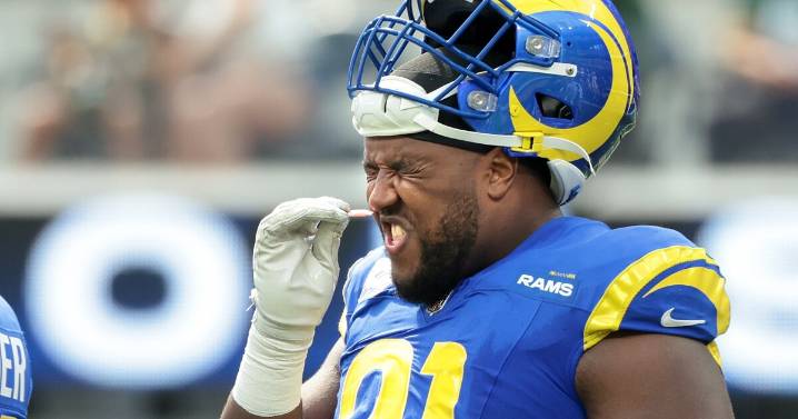 The NFL banned smelling salts. Here's why