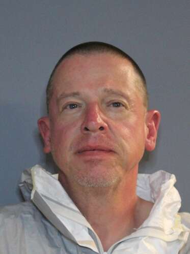 Prosecutors: Carol Stream set own house on fire, sparking explosion
