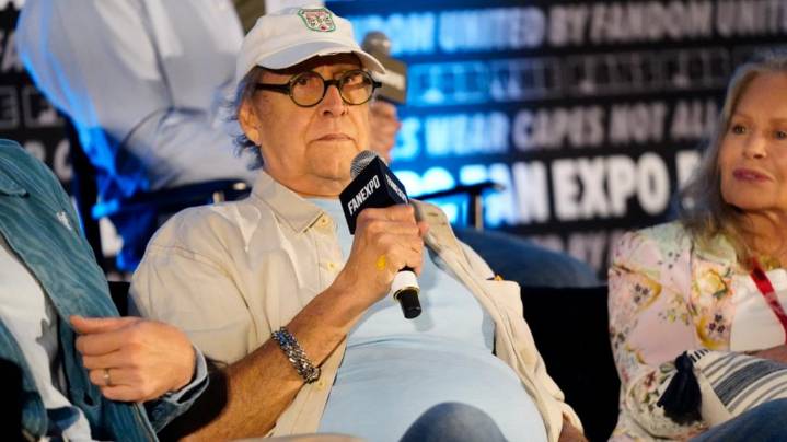 Chevy Chase will take holiday classic 'Christmas Vacation' on national tour