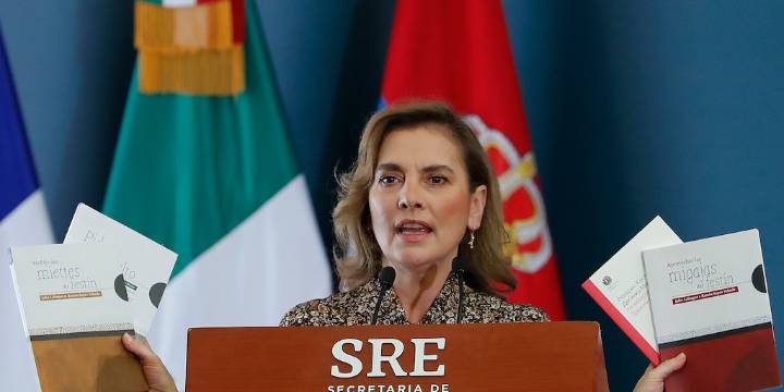 “No me he ido a vivir allá”: Beatriz Gutiérrez Müller desmiente su supuesta residencia en España