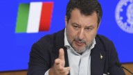 Salvini enfurece a Francia al decir "que vaya Macron, con casco" a Ucrania