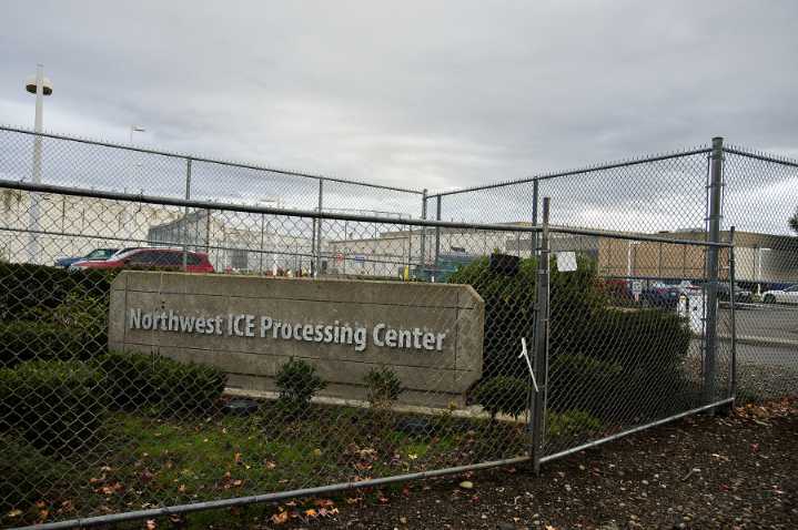 Protesters call for release of U.S. Army veteran, held in ICE detention
