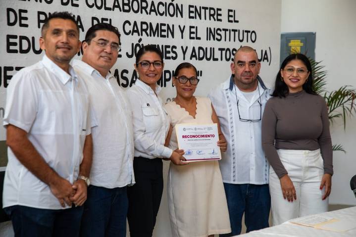 Gobierno de Estefanía Mercado y el IEEJA impulsan a jóvenes y adultos a concluir su educación básica