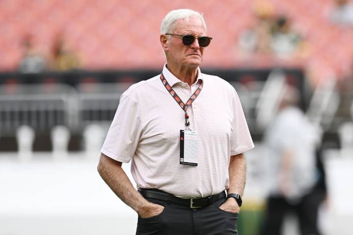 Jimmy Haslam Overhauls Front Office After Confirming Stance on Kevin Stefanski & Browns GM’s Future Massive Browns shake-up as Jimmy Haslam retools leadership - but Stefanski and Berry still hold thei