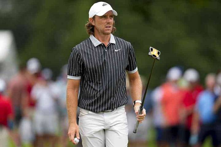 Cantley gets hot late, ties Fleetwood for lead
