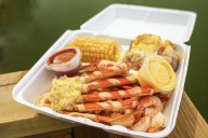 Te’Jun now offers Cajun cuisine, seafood in ...