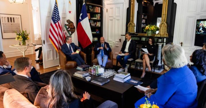 Gerrymandering: Texas and California fighting for the control of the house