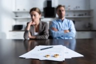 Therapist Reveals 3 Tips for Divorcing a Narcissist: “An Extremely Difficult Process”