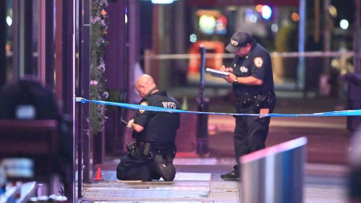 3 wounded in New York City's Times Square shooting