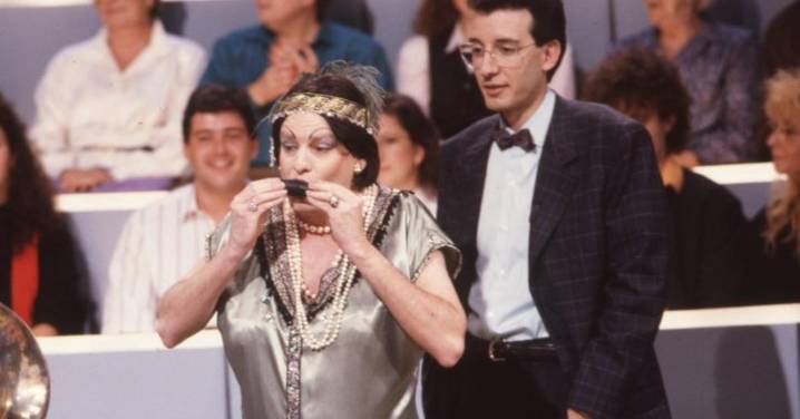 Muere el actor Cesc Queral, la popular Vicenteta de 'Tres picos y repicón'