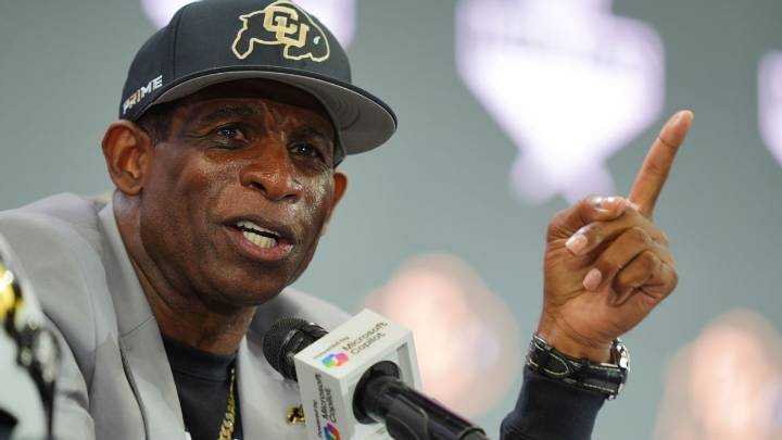 Deion Sanders pitches bonus for players in College Football Playoff