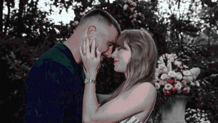 When Are Taylor Swift & Travis Kelce Getting Married? Their Wedding