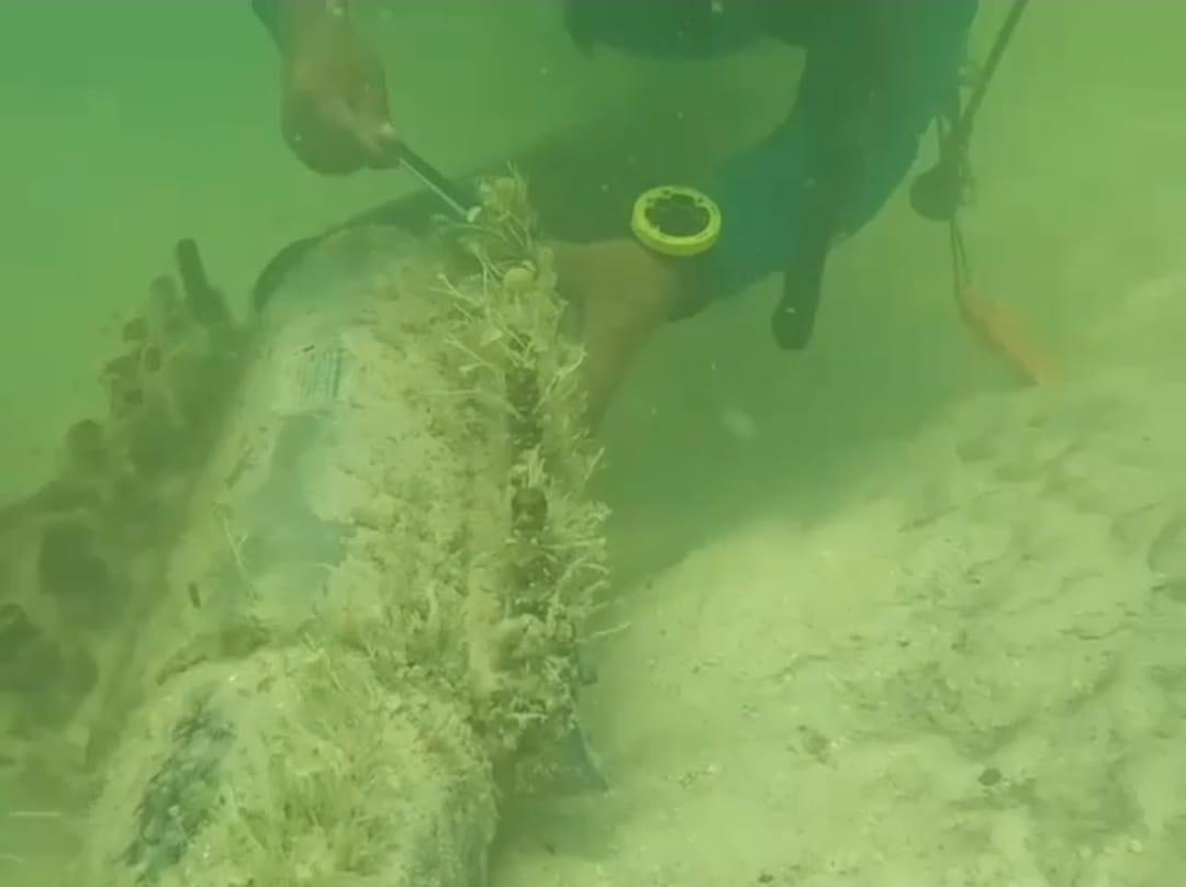 Atienden fuga en línea principal de captación de agua en Tulum; antigüedad de tuberías, la causa