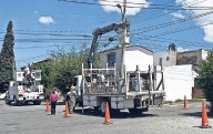 Denuncian residentes cortes continuos de luz