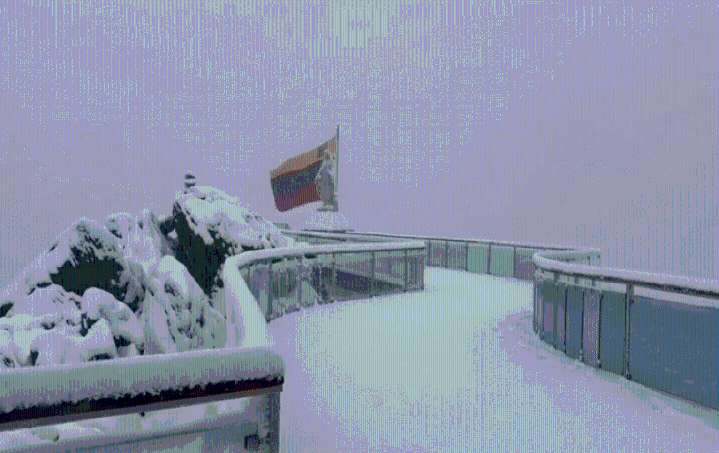 El Pico Espejo en Mérida está cubierto de nieve