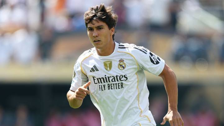 Gonzalo García renueva hasta 2030 con el Real Madrid