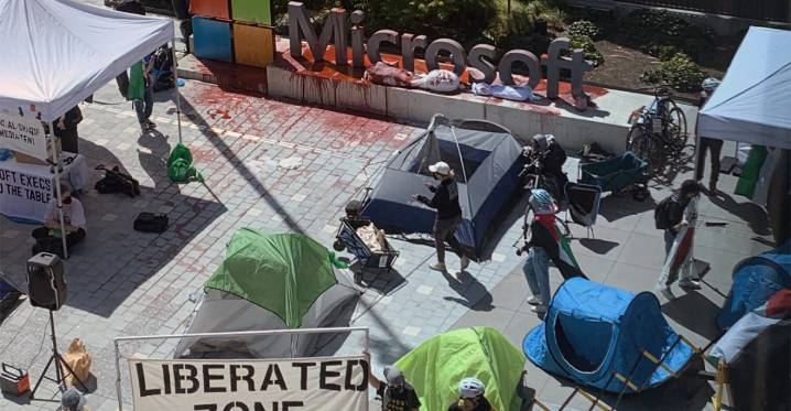 Microsoft employee arrested at headquarters protest of Israel contracts
