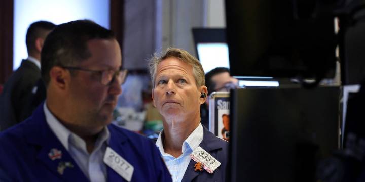 Mercados: vuelven a caer las acciones argentinas en medio de la tensión por las altas tasas de interés