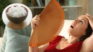 Adiós al aire acondicionado: desde que descubrí el truco del arroz no he vuelto a pasar calor en verano