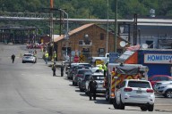 Explosion at US Steel plant in Pennsylvania leaves dozens hurt and people trapped under rubble Updated 49 mins ago