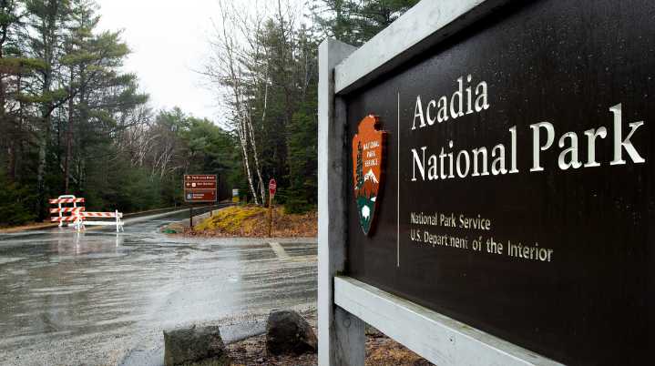 Horse-drawn rolls over on Acadia carriage trail