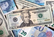Dollar braces for busy week of geopolitics and Fed speak