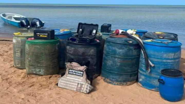 Autoridades detienen a cuatro trinitenses y a un venezolano por tráfico de combustible