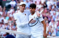 Jannik Sinner’s Coach Spills Truth on His Relationship With Carlos Alcaraz: “Wouldn’t Say They’re Best Friends” As the tennis world witnesses the rivalry between Jannik Sinner and Carlos Alcaraz, the 