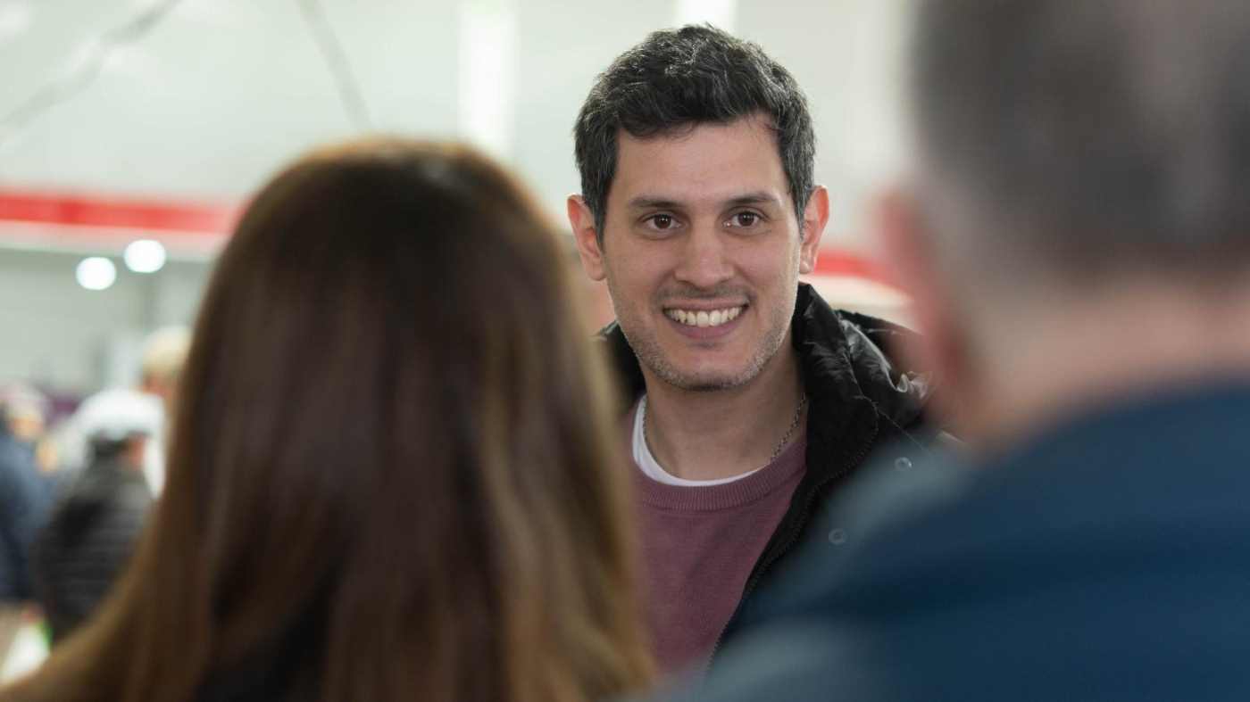 Guidugli recorrió la Expo Apícola de Doblas: “Hay que fortalecer la producción pampeana”