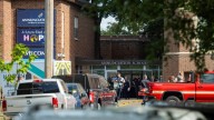 Tiroteo en Minneapolis: confirman dos niños asesinados y 17 heridos en escuela católica