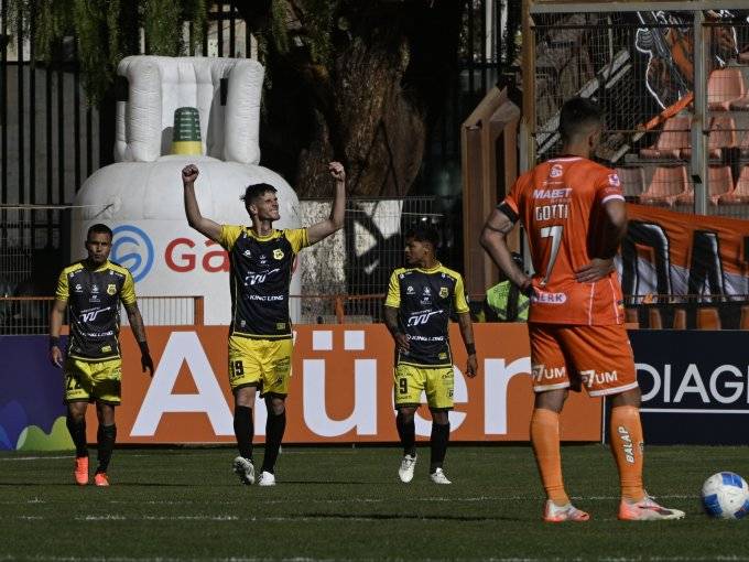 San Luis logró sacar un empate en Calama ante Cobreloa