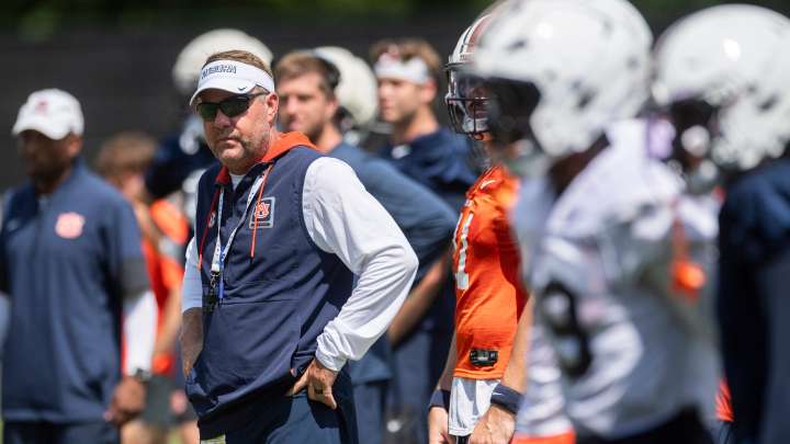 Sports law expert weighs in on Auburn football's recruiting strategy