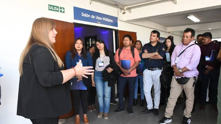 Más de 300 funcionarios participaron del Primer Plenario del NOA sobre gestión local