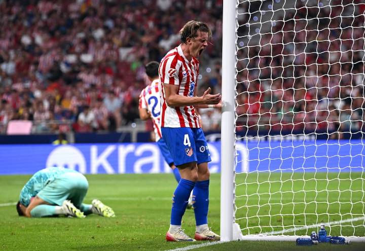 El Elche enciende las alarmas del Atlético al empatar en el Metropolitano