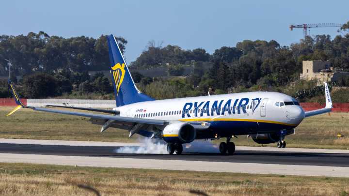 Ryanair Boeing 737 Intercepted by German Fighter Jets Due To Security Threat