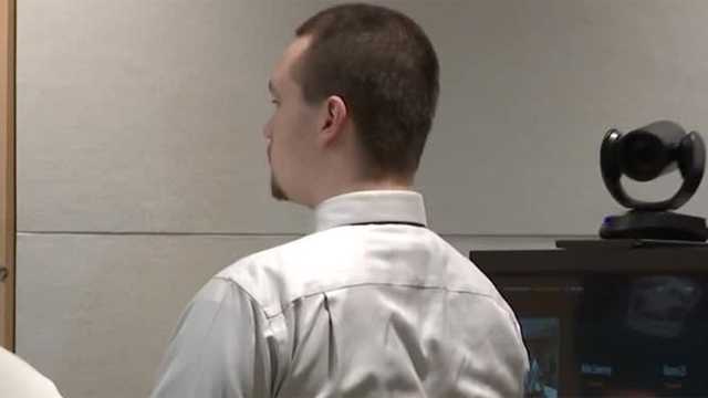 NH man agrees to plead guilty to killing sister