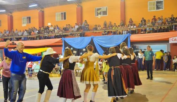 La Fiesta de los Pueblos fue un éxito en Ruiz de Montoya