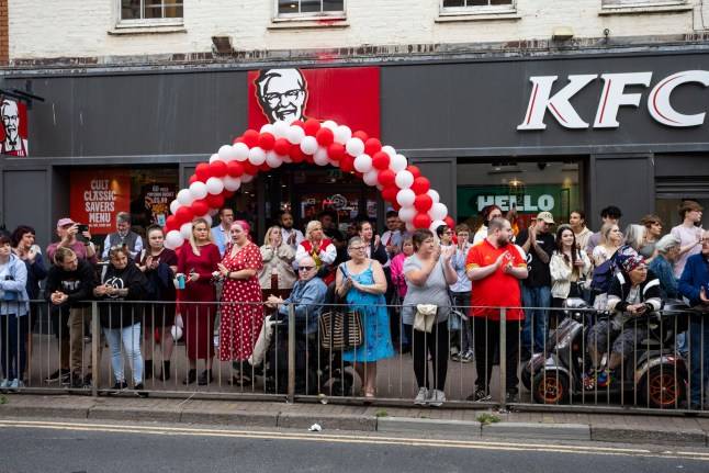 Funeral procession for world’s longest serving KFC worker passes by her restaurant