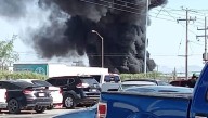Se incendia bodega trasera de Central de Abastos