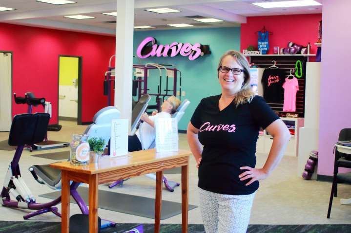 All-women’s gym opens new spot in Federal Way