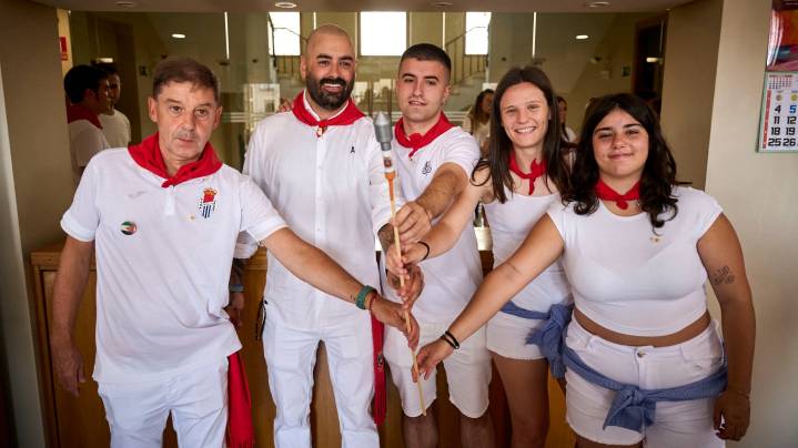 El grito de cien años: la Peña Sport lanza un chupinazo que sacude el corazón de Tafalla