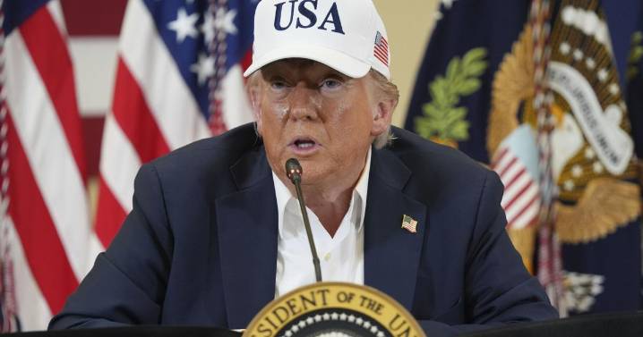 Trump busca excluir del censo a inmigrantes indocumentados