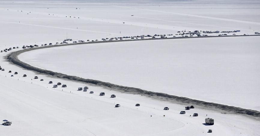 Driver attempting to set a record at Utah’s Bonneville Salt Flats dies after losing control