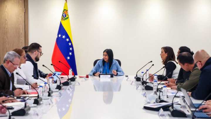 Delcy Rodríguez sostuvo reunión con el Comité de Comercio Exterior de Venezuela para fortalecimiento de la industria nacional