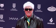 Menús saludables y rutinas a medida: así se preparan los actores en los rodajes de Pedro Almodóvar