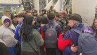 Hinchas de la U de Chile llegan al Aeropuerto de Santiago tras incidentes en Avellaneda